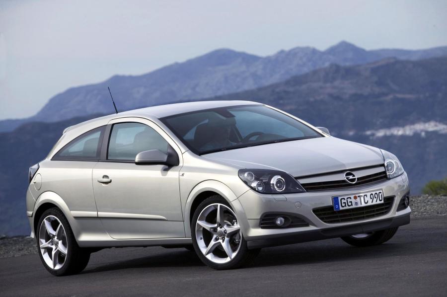  Opel Astra GTC 2005 года  (фото 99 из 212)